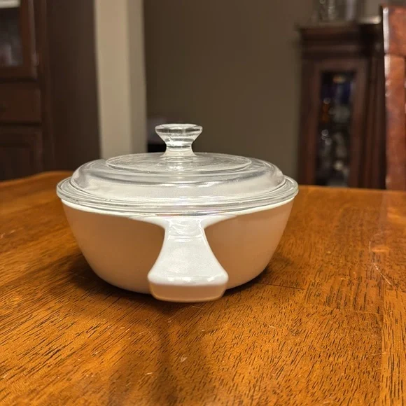 Vtg. 1980s Corning Ware, handled, Blue Cornflower 1 pint casserole/saucepan. - Picture 3 of 9